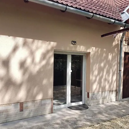 Vakantiehuis Harmas Apartman - Zsoryfuerdo Mezokoevesd